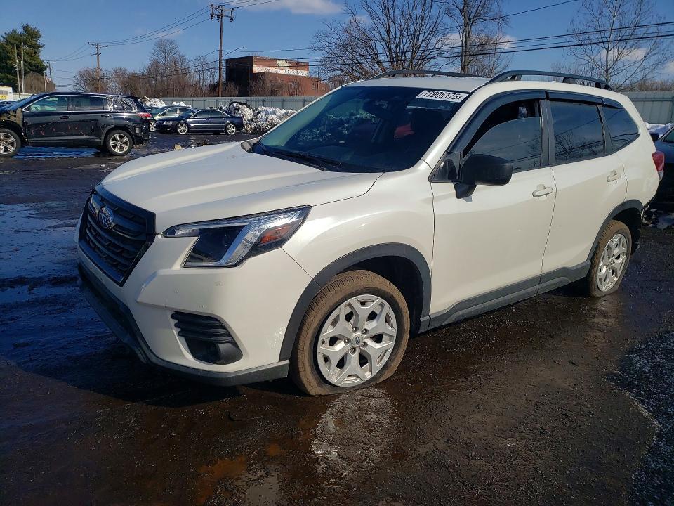 Subaru Forester 2021, VIN JF2SKARC4MH585230, 3/5