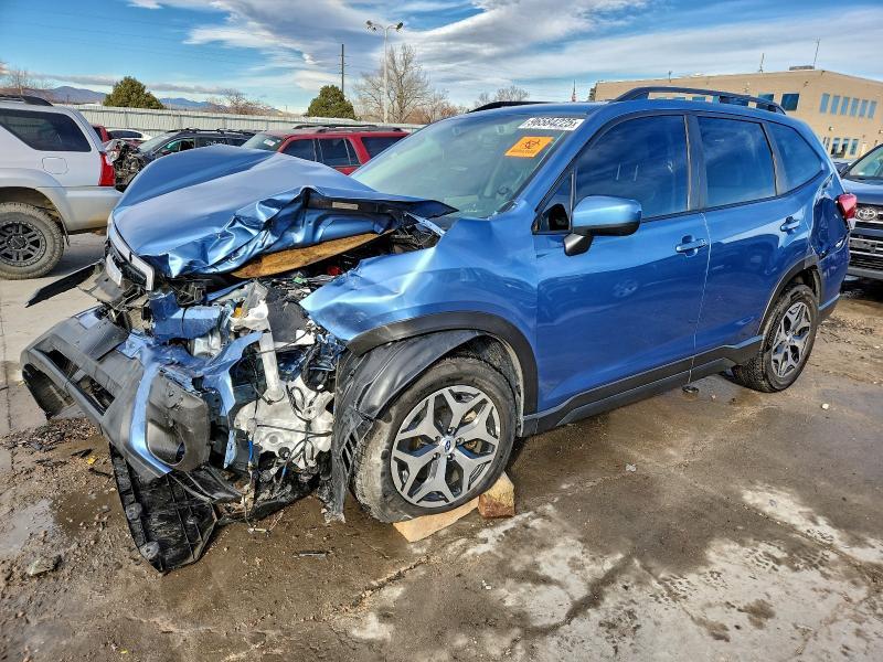 Subaru Forester 2021, VIN JF2SKARC7MH455667, 3/5