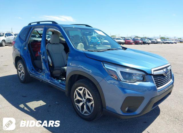 Subaru Forester 2021, VIN JF2SKARC8MH484532, 3/5