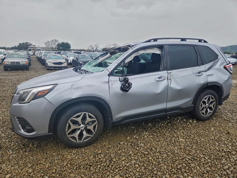 Subaru Forester 2022, VIN JF2SKARCXNH492679, 2/5