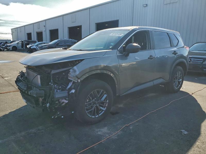Nissan Rogue 2022, VIN JN1BJ1BW4NW475249, 2/5
