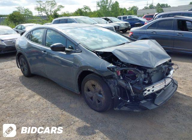 Toyota Prius 2026, VIN JTDACACU2T3061210, 2/5