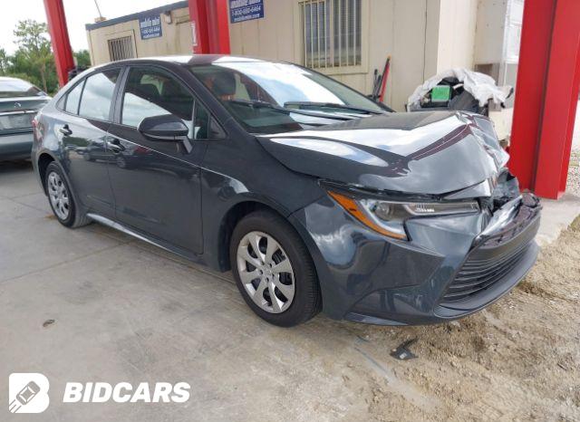Toyota Corolla 2024, VIN JTDBCMFE8R3048738, 3/5