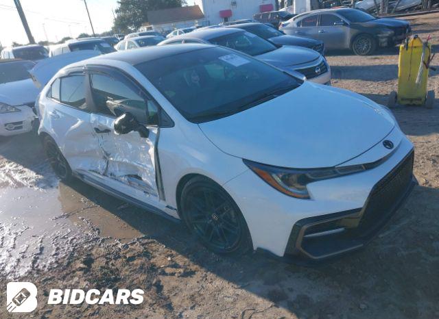 Toyota Corolla 2021, VIN JTDEAMDE6MJ030507, 2/5
