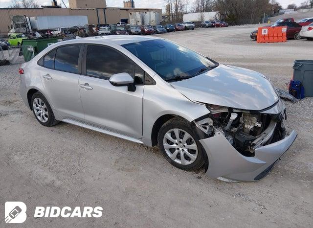 Toyota Corolla 2021, VIN JTDEAMDEXMJ002032, 3/5