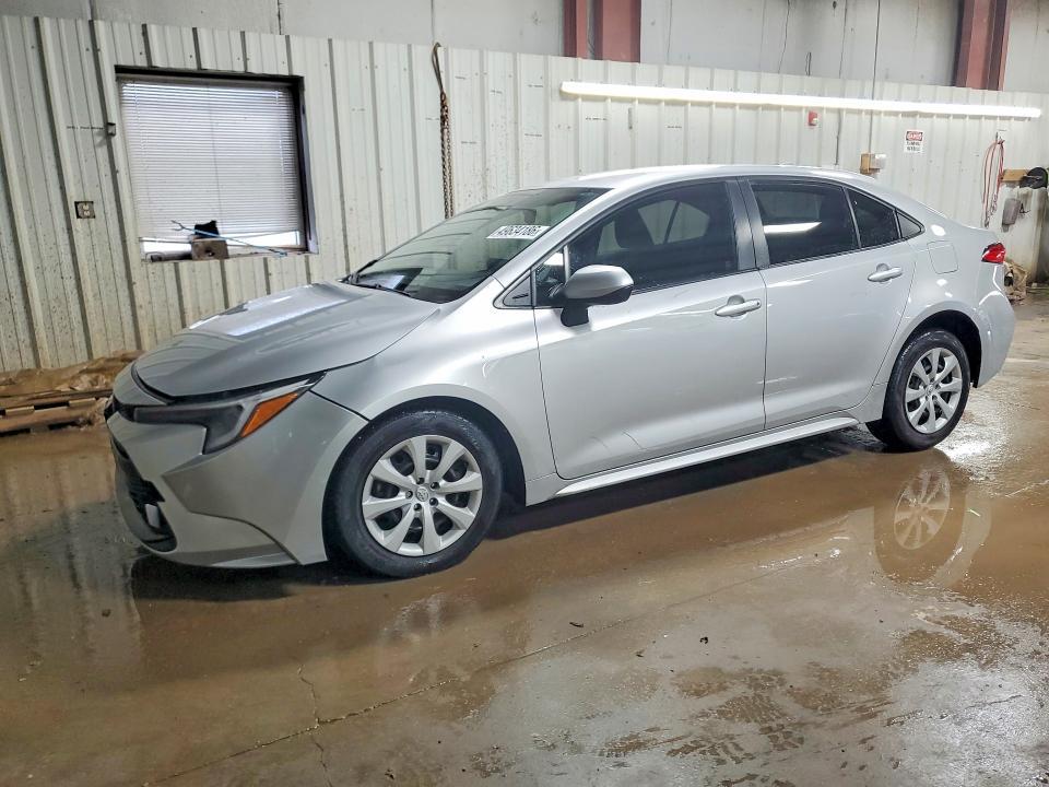 Toyota Corolla 2022, VIN JTDEPMAE9N3011118, 1/5