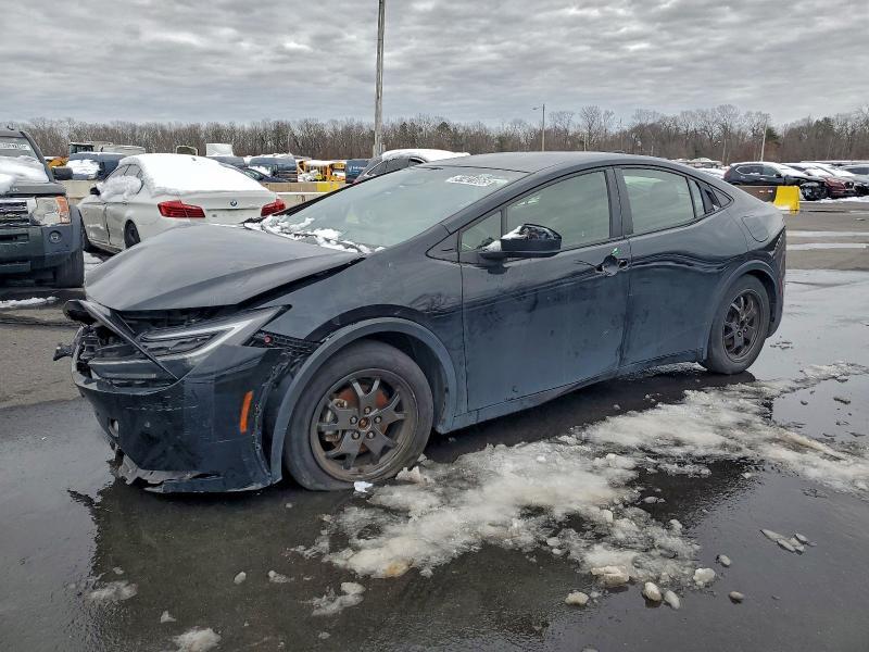 Toyota Prius 2022, VIN JTDKAMFPXN3204893, 8/11