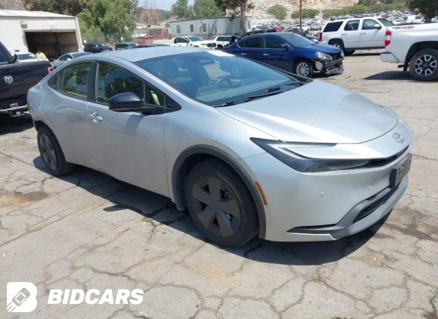 Toyota Prius 2022, VIN JTDKAMFU5N3162252, 8/11