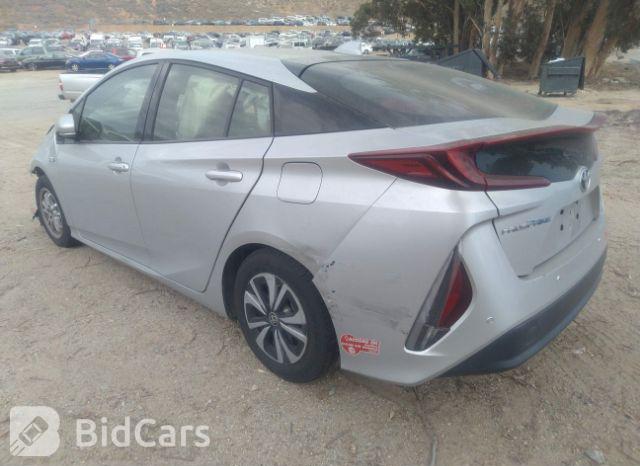 Toyota Prius 2017, VIN JTDKARFP8H3047480, 3/5