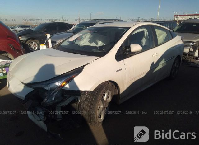 Toyota Prius 2016, VIN JTDKARFU4G3021947, 2/5