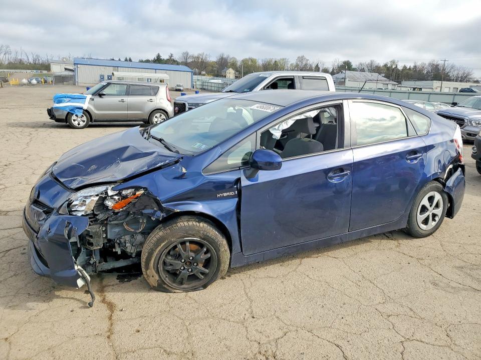 Toyota Prius 2016, VIN JTDKARFU6G3515372, 1/5