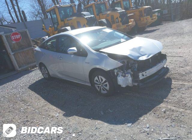 Toyota Prius 2017, VIN JTDKARFUXH3540048, 2/5