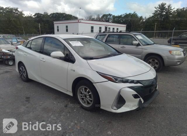 Toyota Prius 2018, VIN JTDKBRFU4J3081845, 11/17