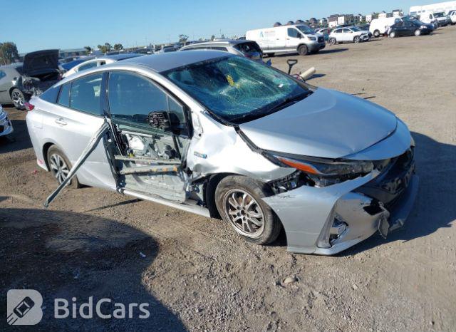 Toyota Prius 2018, VIN JTDKBRFUXJ3064922, 3/5