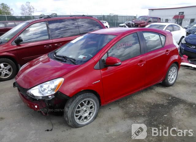 Toyota Prius 2012, VIN JTDKDTB32C1006242, 2/5