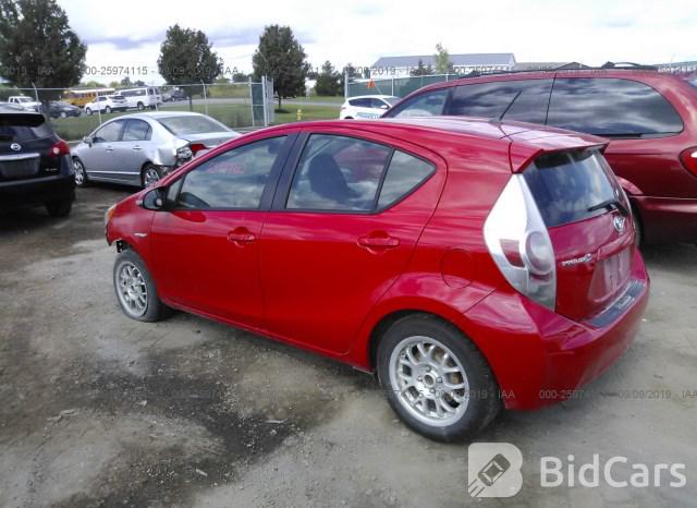 Toyota Prius 2012, VIN JTDKDTB32C1006242, 3/5