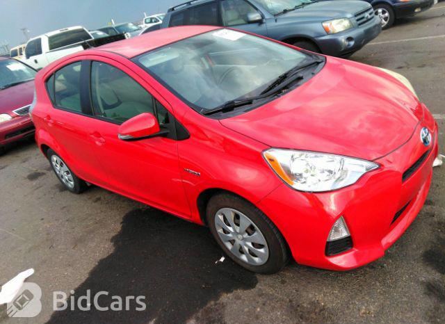 Toyota Prius 2013, VIN JTDKDTB32D1047830, 1/16