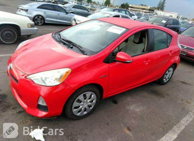 Toyota Prius 2013, VIN JTDKDTB32D1047830, 2/16