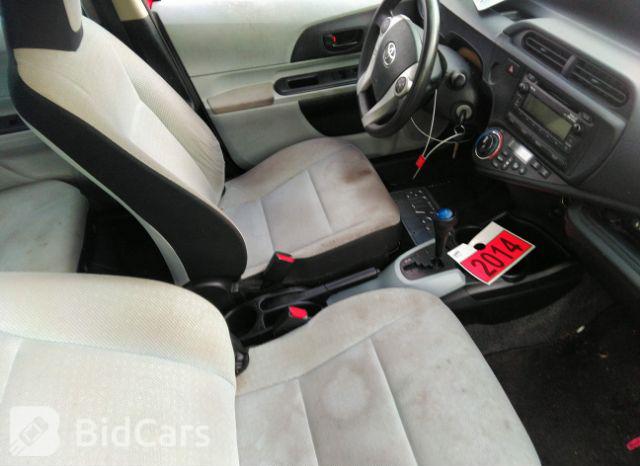 Toyota Prius 2013, VIN JTDKDTB32D1047830, 5/16