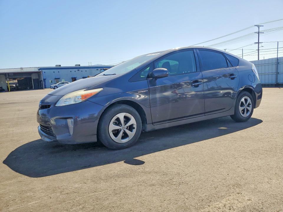 Toyota Prius 2015, VIN JTDKN3DU1F0479384, 2/8