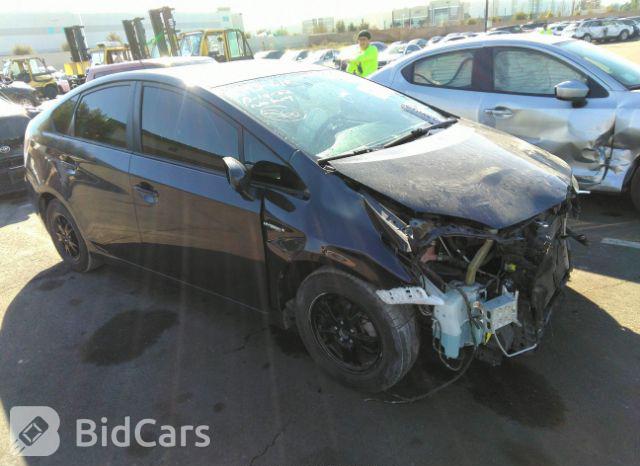 Toyota Prius 2013, VIN JTDKN3DU7D1643065, 2/5