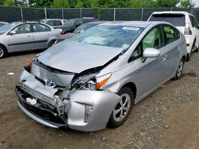 Toyota Prius 2014, VIN JTDKN3DUXE1758101, 2/5
