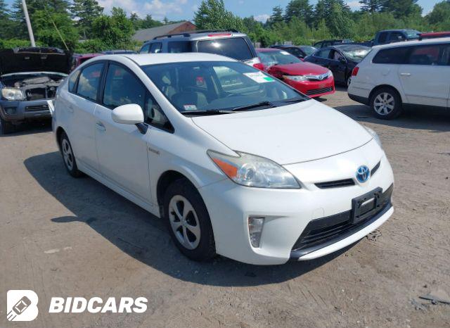 Toyota Prius 2014, VIN JTDZN3EU8EJ004160, 3/5
