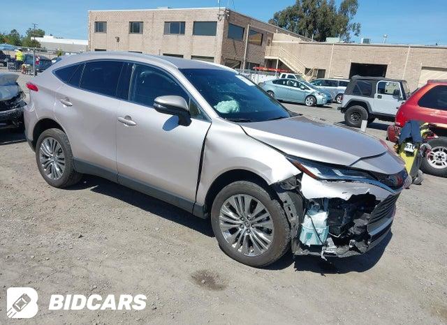 Toyota Venza 2024, VIN JTEAAAAH2RJ154966, 3/5