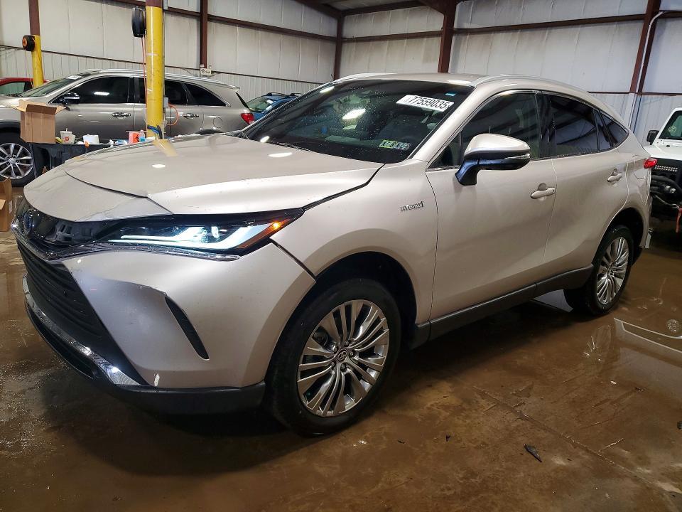 Toyota Venza 2022, VIN JTEAAAAH8NJ105278, 2/5
