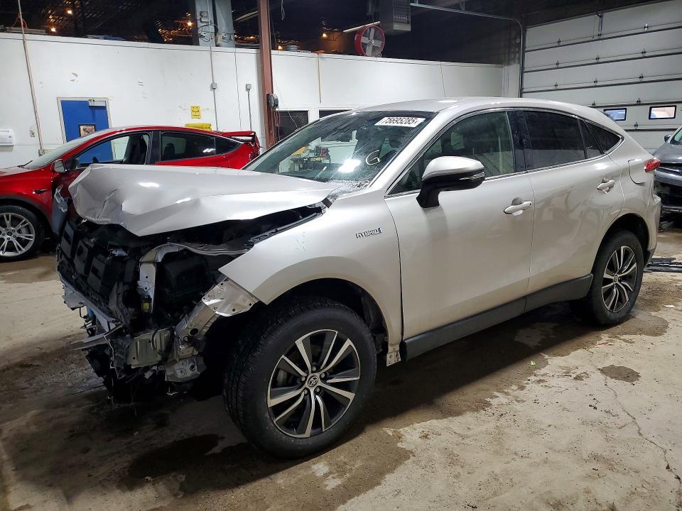 Toyota Venza 2021, VIN JTEAAAAHXMJ049388, 2/5
