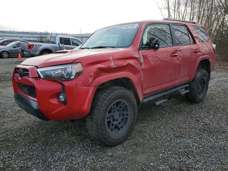 Toyota 4runner 2023, VIN JTEKU5JR6P6136739, 3/5