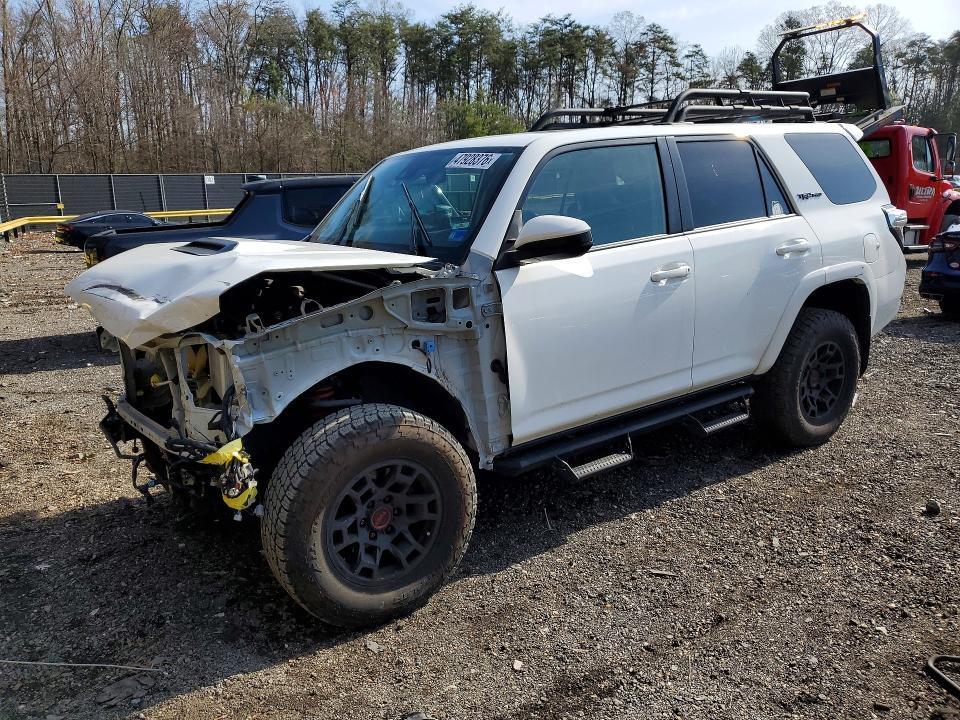 Toyota 4runner 2021, VIN JTEPU5JR5M5950078, 2/10