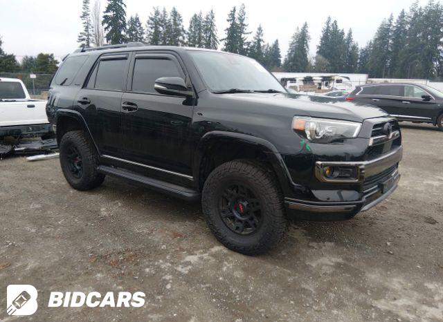 Toyota 4runner 2021, VIN JTERU5JR0M5874889, 3/5