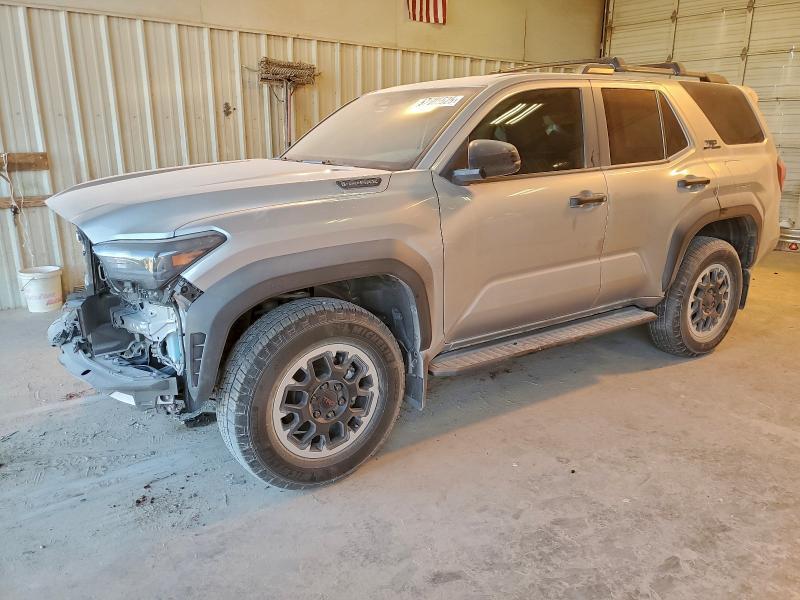 Toyota 4runner 2024, VIN JTERU5JR1R6251332, 3/5