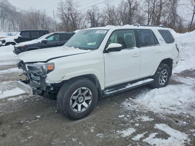 Toyota 4runner 2024, VIN JTERU5JR1R6251332, 4/5
