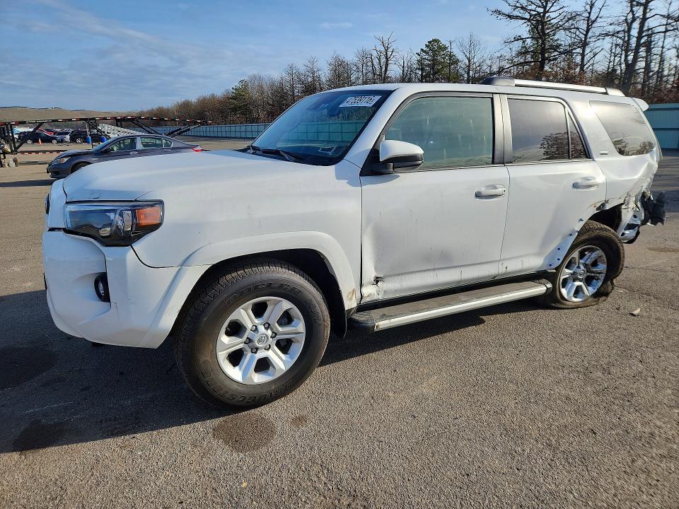 Toyota 4runner 2024, VIN JTERU5JR1R6279986, 4/5