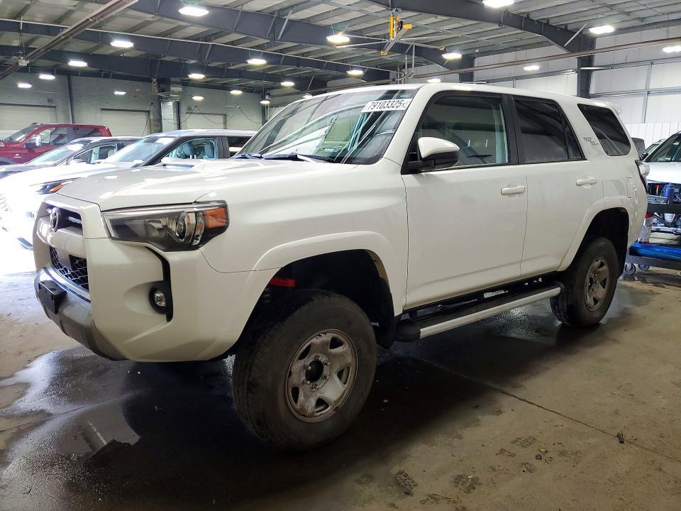 Toyota 4runner 2023, VIN JTERU5JR3P6174752, 4/5