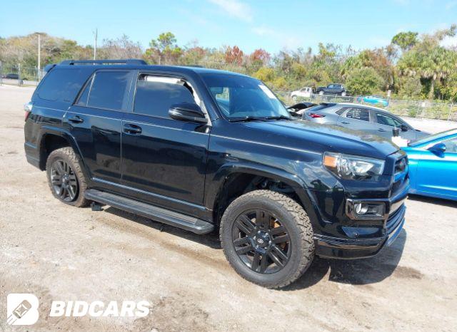 Toyota 4runner 2021, VIN JTERU5JR9M5837842, 2/5