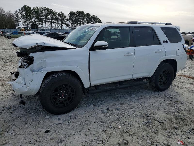 Toyota 4runner 2024, VIN JTERU5JRXR6247523, 2/5