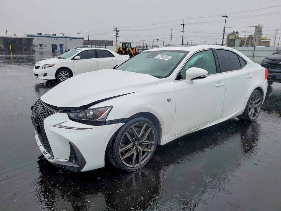 Lexus IS 2021, VIN JTHGZ1E20M5018705, 1/5
