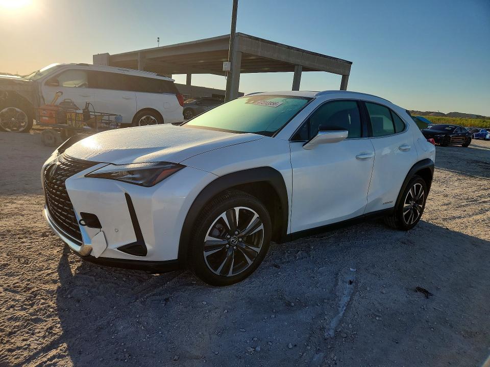 Lexus UX 2021, VIN JTHR9JBHXM2054310, 2/9