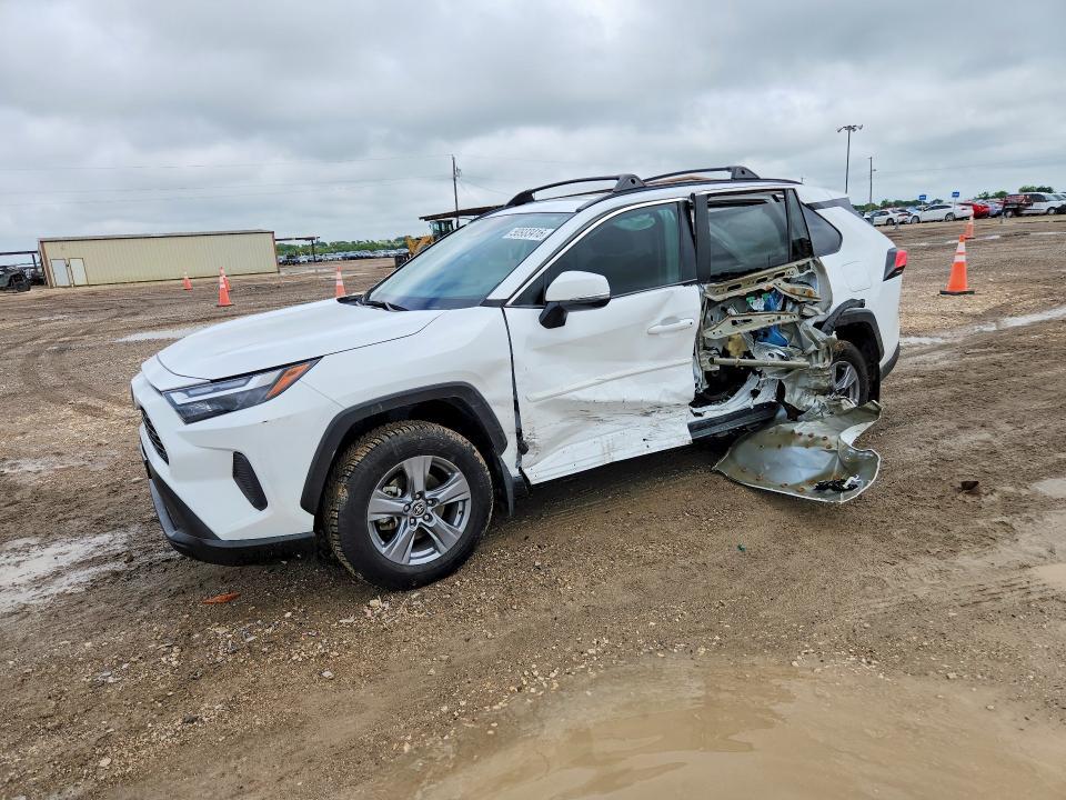 Toyota RAV4 2022, VIN JTM16RFV7ND526801, 9/10