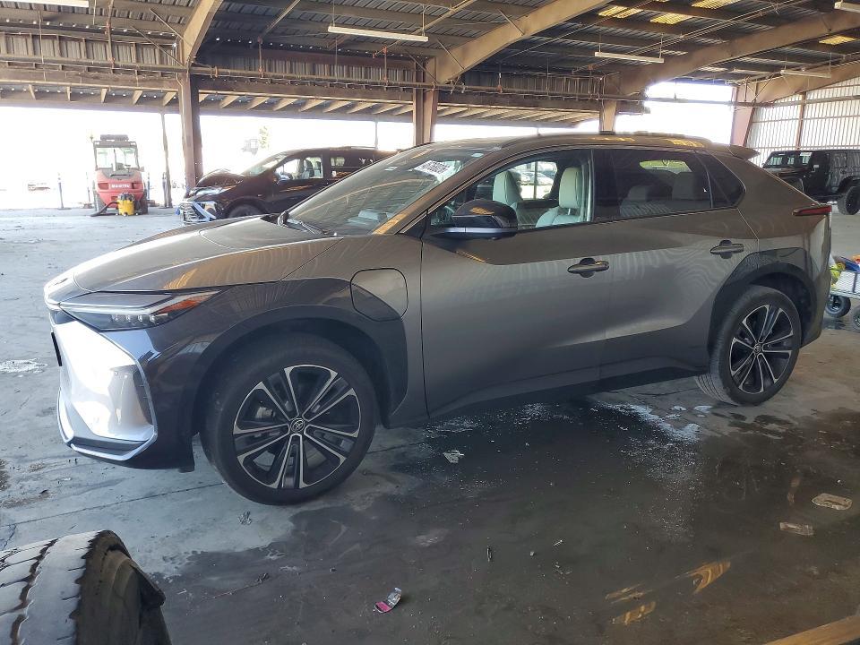 Toyota BZ4X 2024, VIN JTMABACA3RA076909, 3/10
