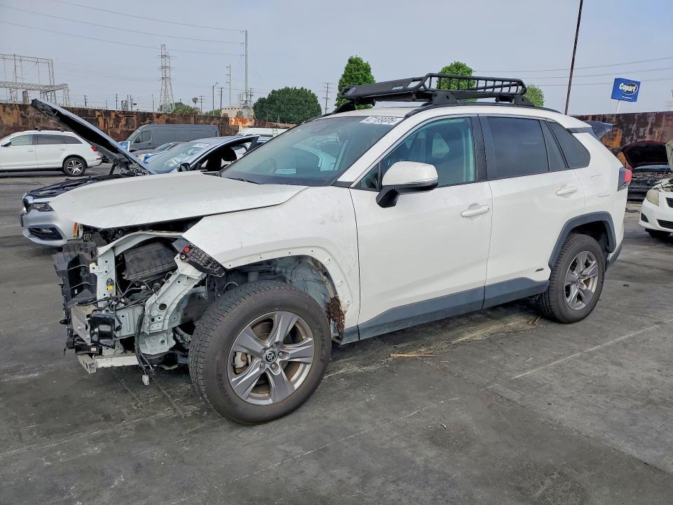 Toyota RAV4 2022, VIN JTMB6RFV3ND062734, 5/5