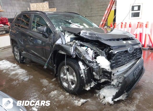 Toyota RAV4 2024, VIN JTMB6RFV7RD136663, 2/5