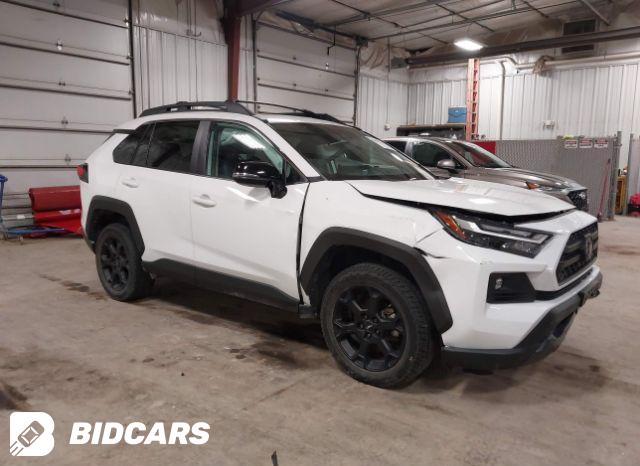 Toyota RAV4 2022, VIN JTMB6RFVXND053092, 1/5