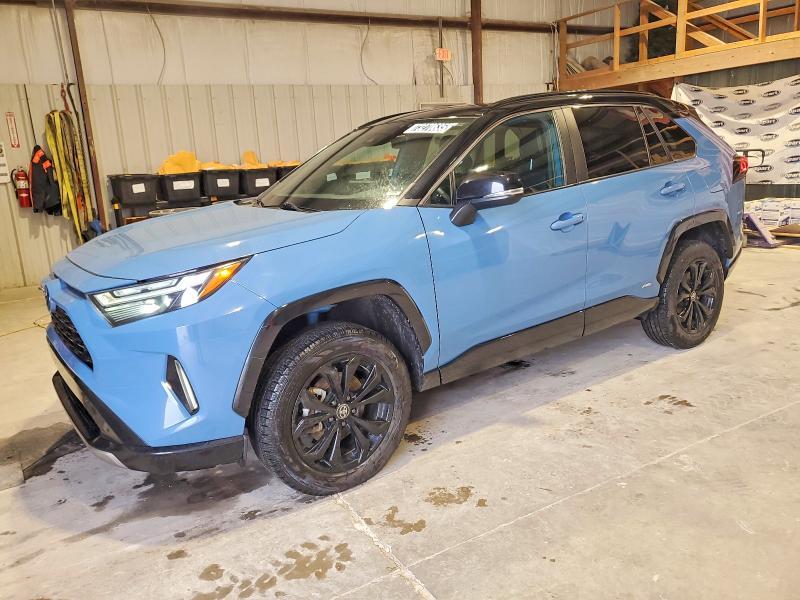 Toyota RAV4 2022, VIN JTMB6RFVXND053092, 3/5