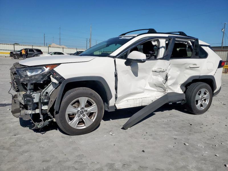 Toyota RAV4 2018, VIN JTMDJREV5JD232692, 5/5