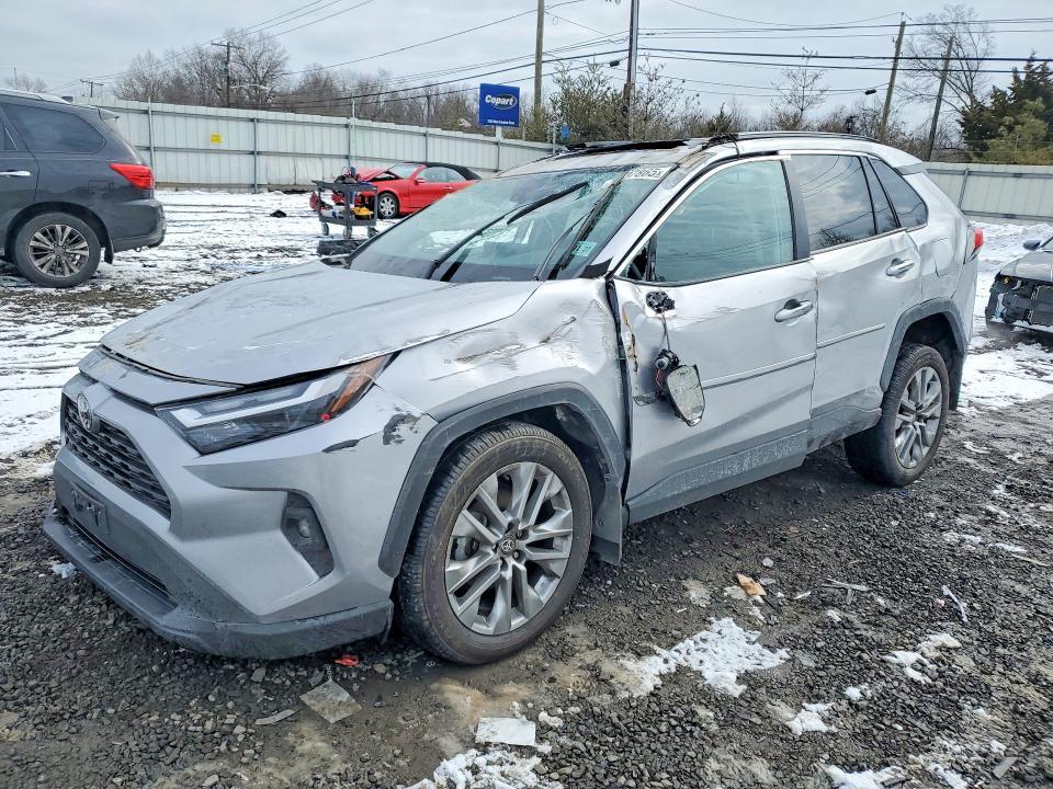 Toyota RAV4 2022, VIN JTME6RFV3NJ023009, 1/5
