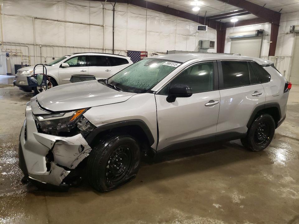 Toyota RAV4 2022, VIN JTMEB3FV0ND086320, 5/11